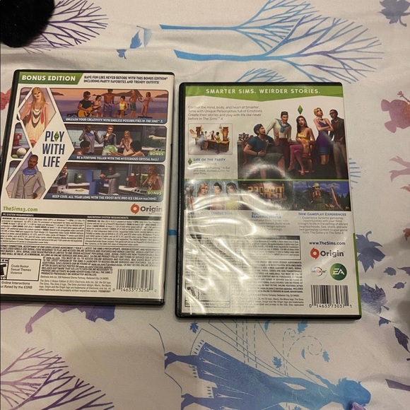 The Sims 3 and Sims 4 - Picture 3 of 3